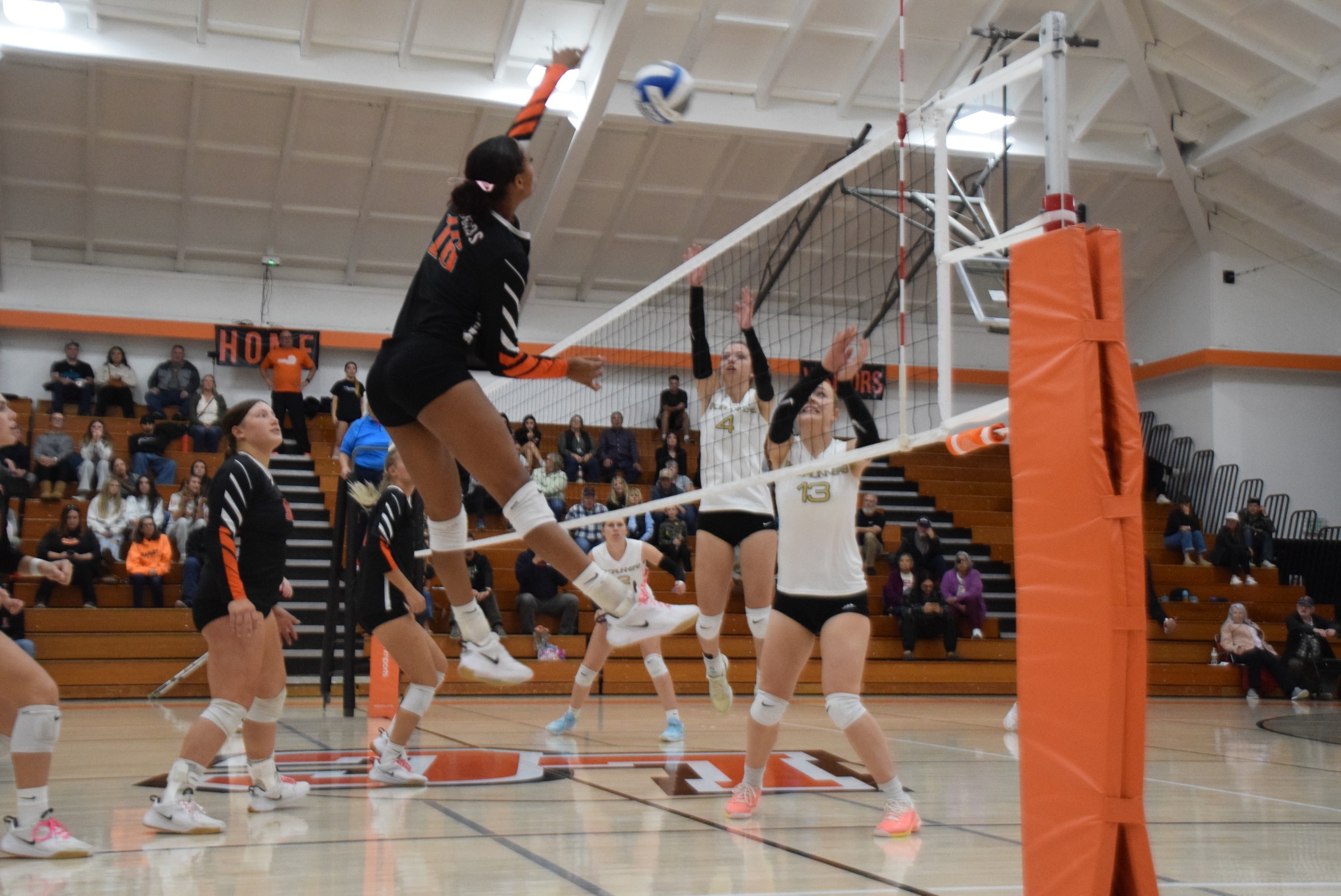Lassen Volleyball Takes Down Shasta in Gritty Four-Set Road Win